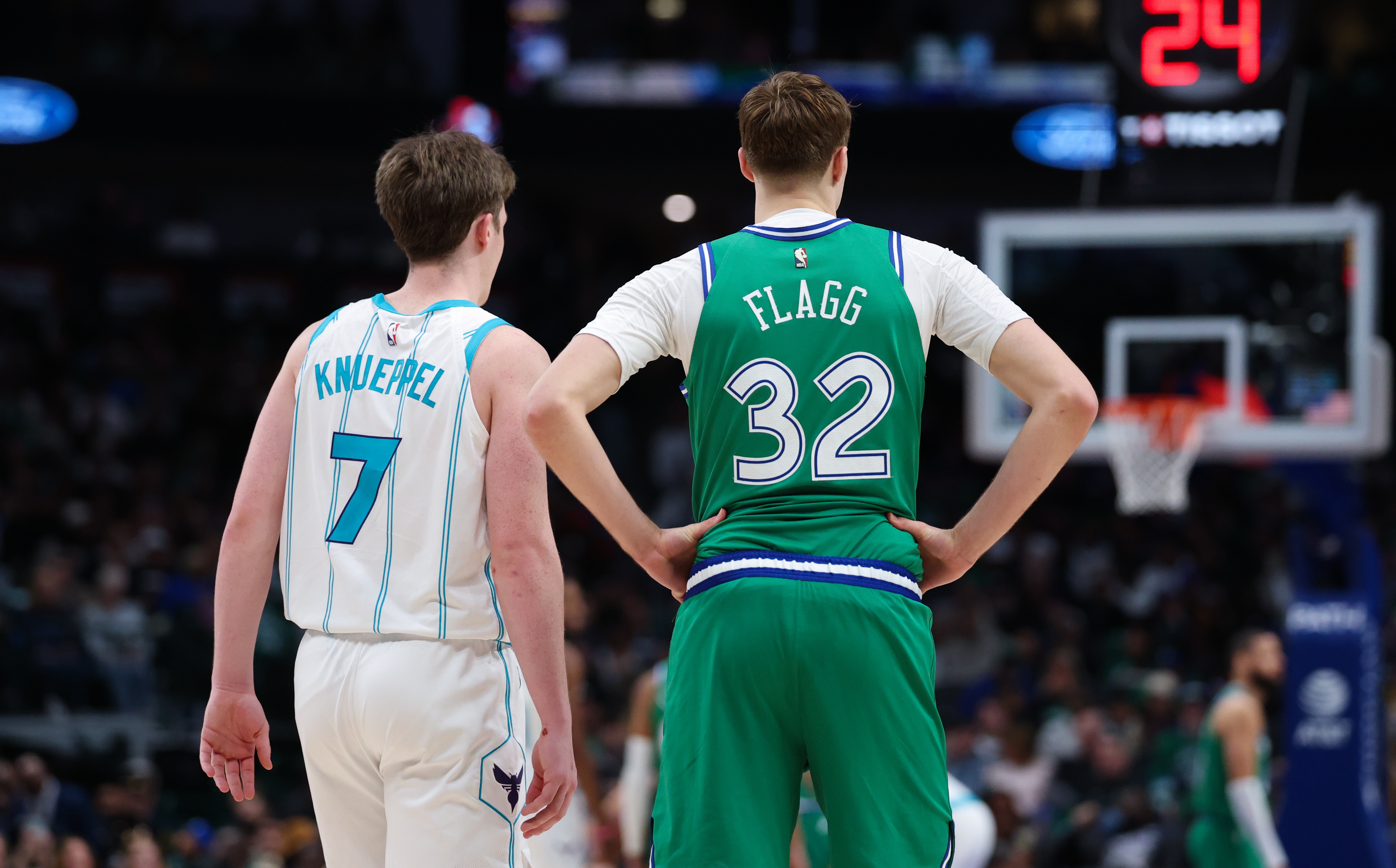 星空体育中国-体育预测平台:弗拉格&克尼佩尔最佳新秀概率打平 争夺愈演愈烈